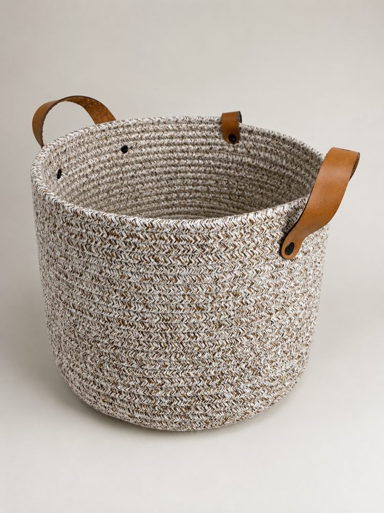 نمای 2 از استوانه دسته چرمی
